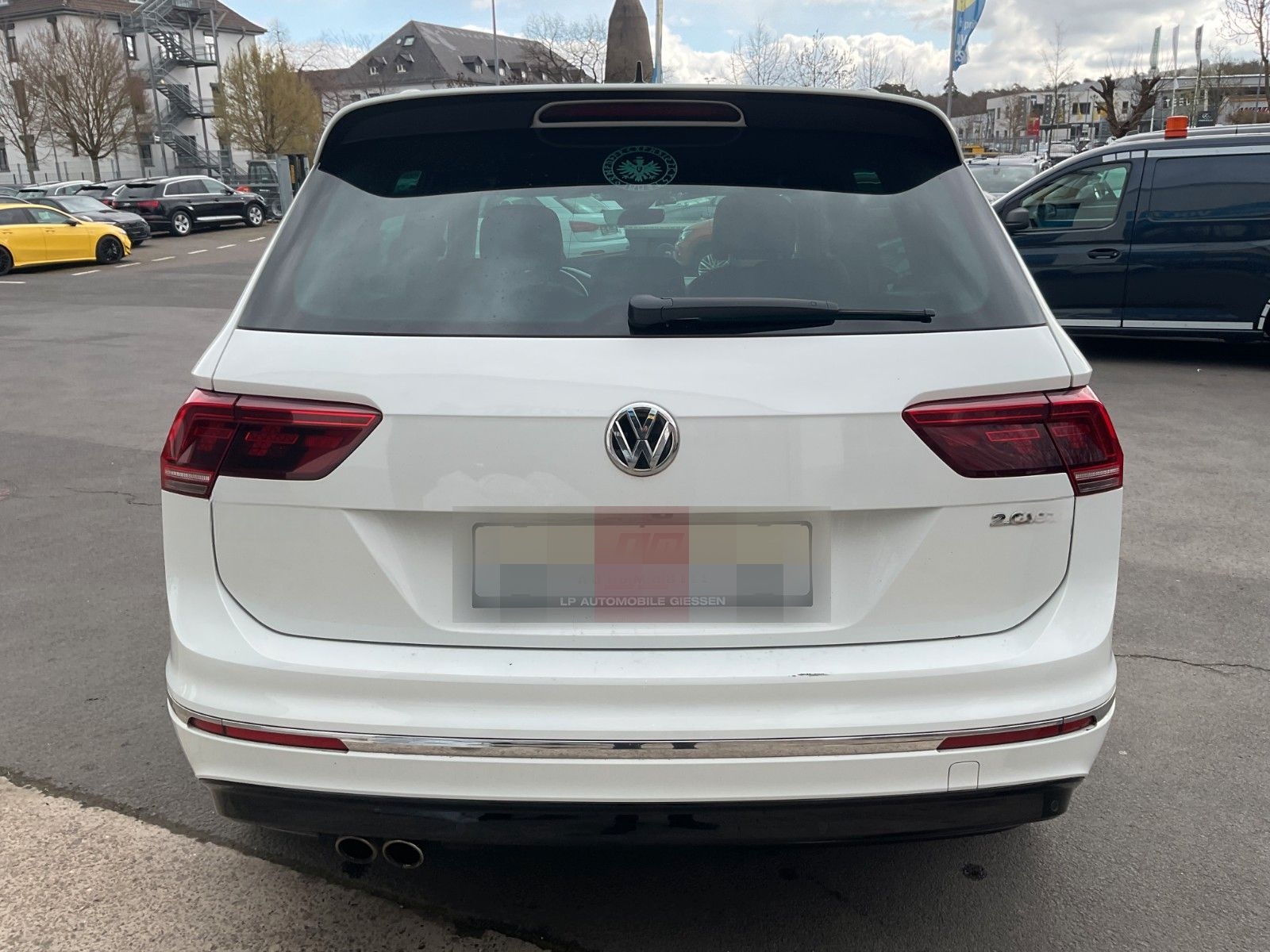 Volkswagen Tiguan 2.0 TDI R-Line LED Kamera Leder ACC PDC foto 6