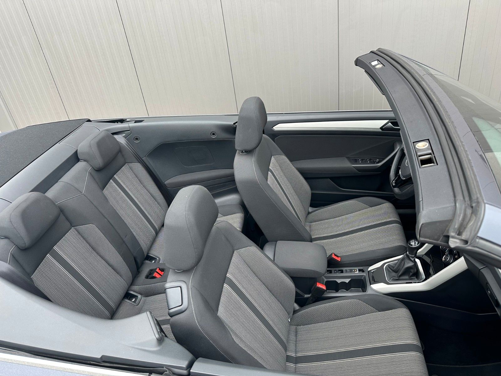 Volkswagen T-Roc 1,5 TSI Cabriolet Style foto 13