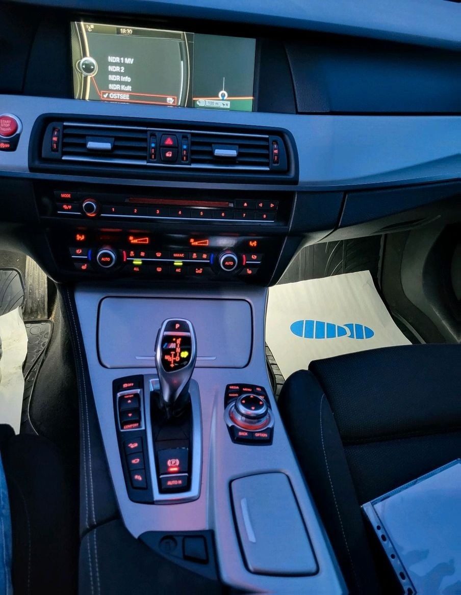 BMW M550d F10 xDrive  381 PS | gute Ausst... foto 9