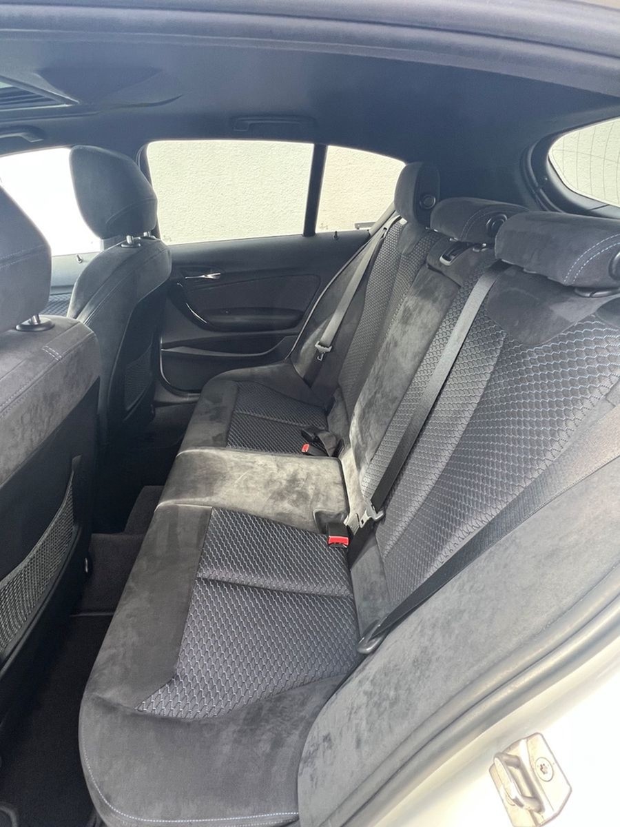 BMW M140i Special Edition - Navi Prof, Pano, 2. Hand foto 8