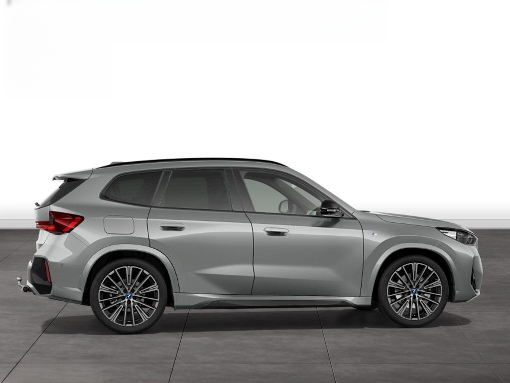 BMW X1 xDrive30e M SPORT+LC PROF+PANO+HUD+AHK+LM20+E foto 9