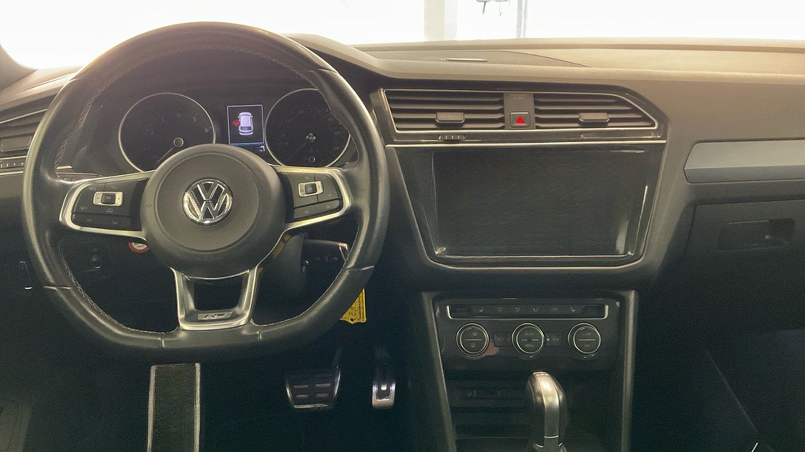 Volkswagen Tiguan 2.0TSI 4Motion Highline R-LINE *PANO|AHK* foto 5