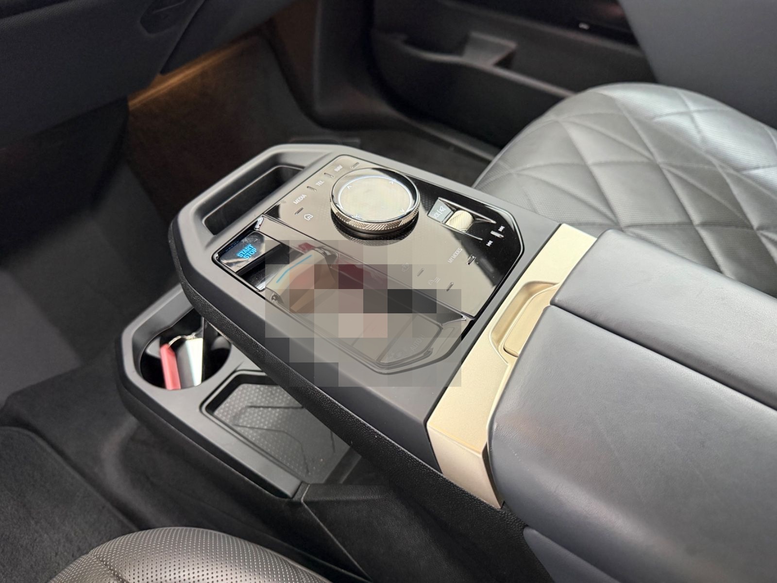 BMW iX 40 xDrive Sport+LASER+SOFT CLOSE+SUITE+ACC+ foto 16