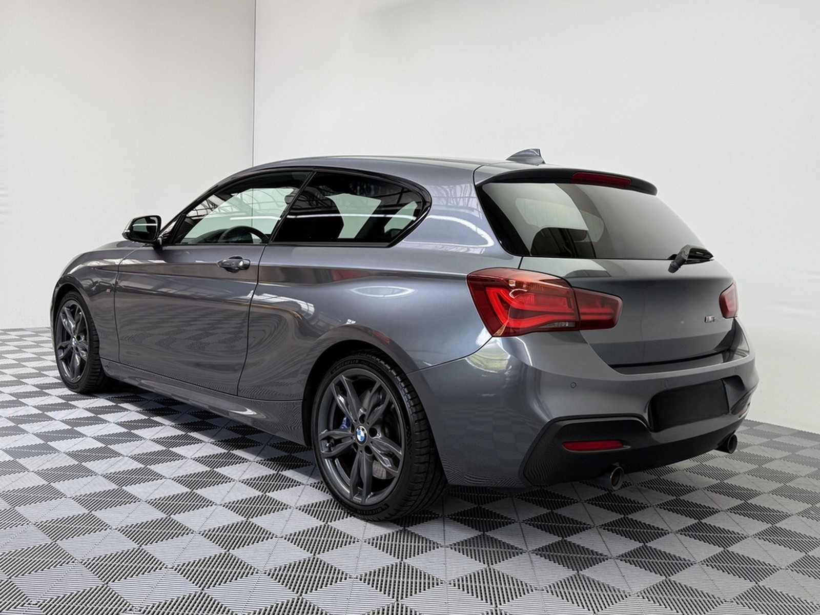 BMW M140i Special Edition|2.Hand|LED|PDC|Aerodynamic foto 3