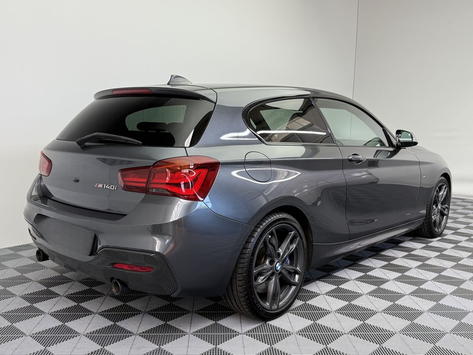 BMW M140i Special Edition|2.Hand|LED|PDC|Aerodynamic foto 6