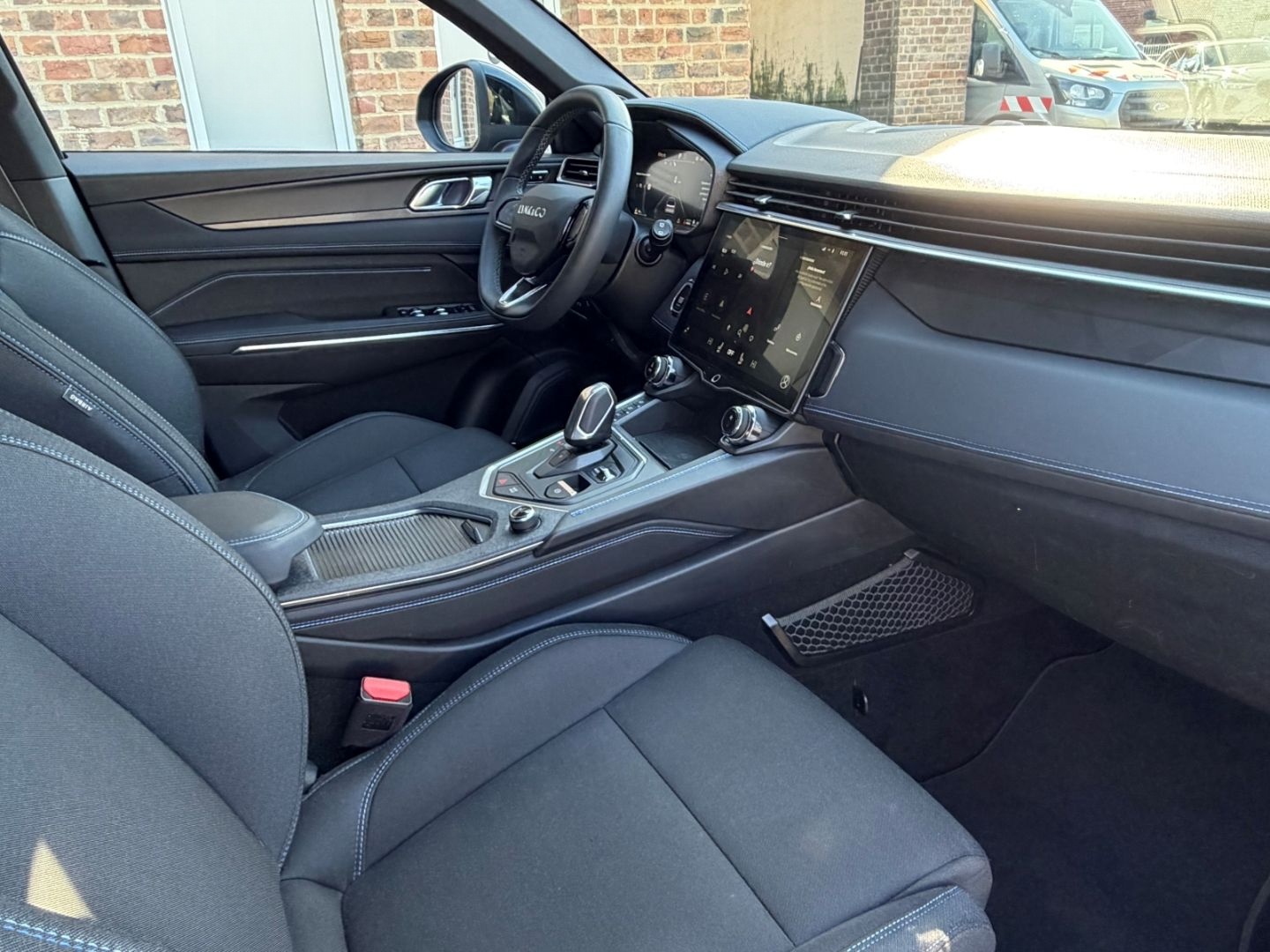 Lynk&Co 01 1.5 TD PHEV AHK El. Panodach Navi Digitales C foto 14