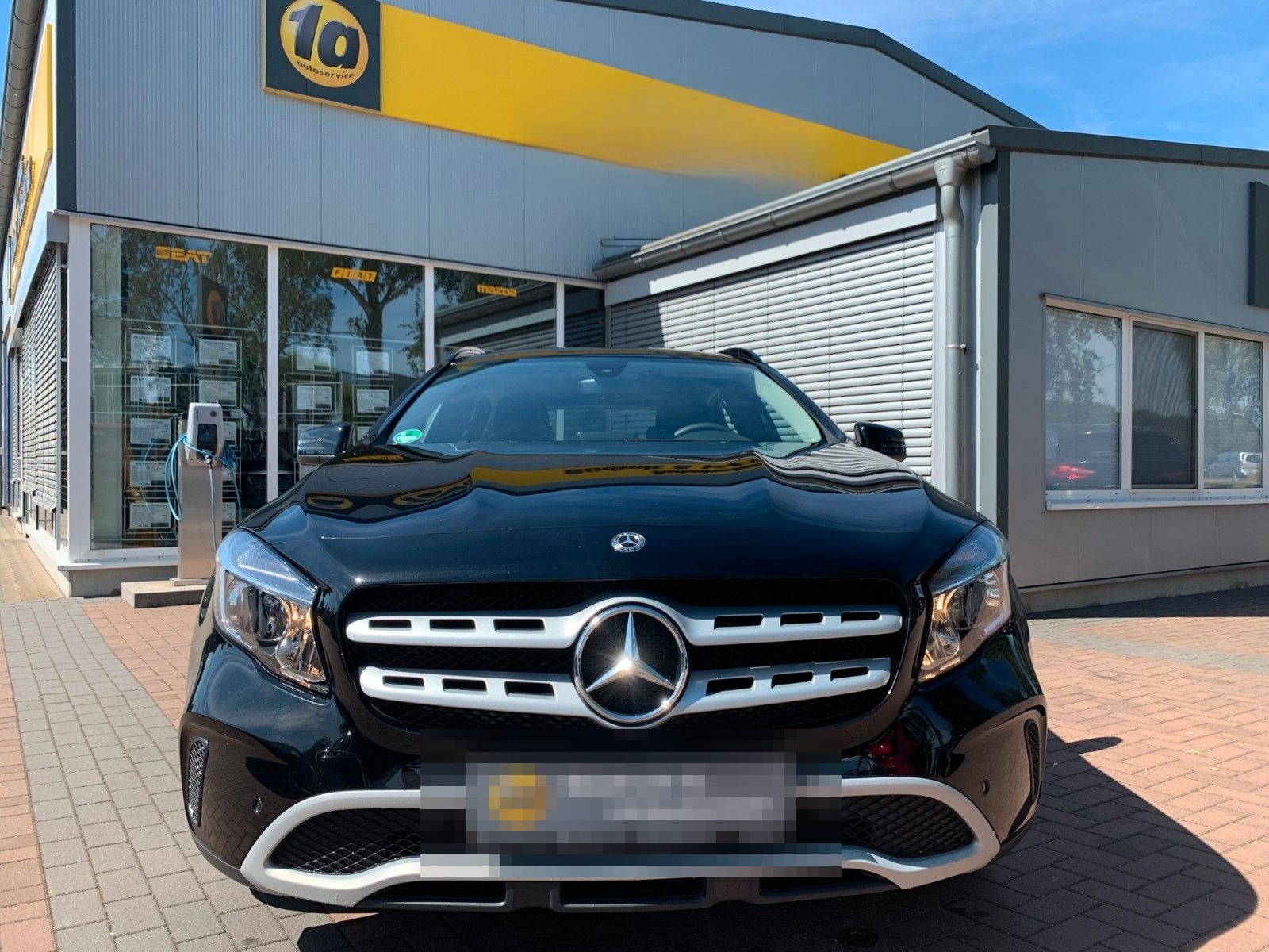 Mercedes-Benz GLA 180 NAV-RKF-LMF-SHZ-Keyless-Klima-Allwetter foto 3
