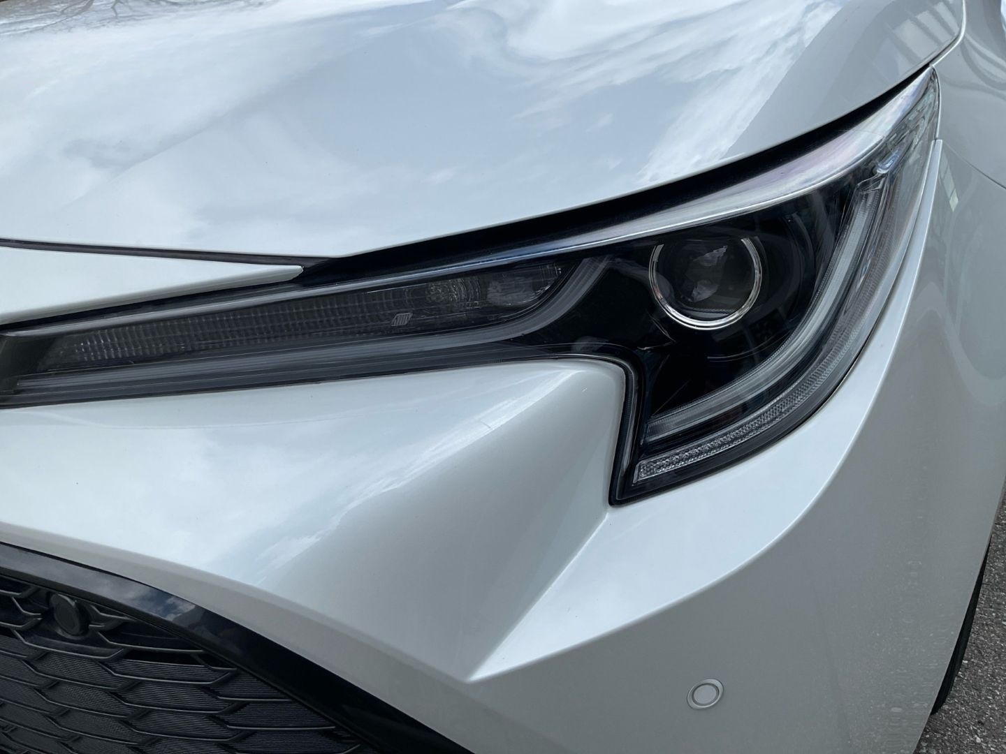Toyota Corolla 1,8 l Hybrid 5-türig Team D inkl. Techni foto 4
