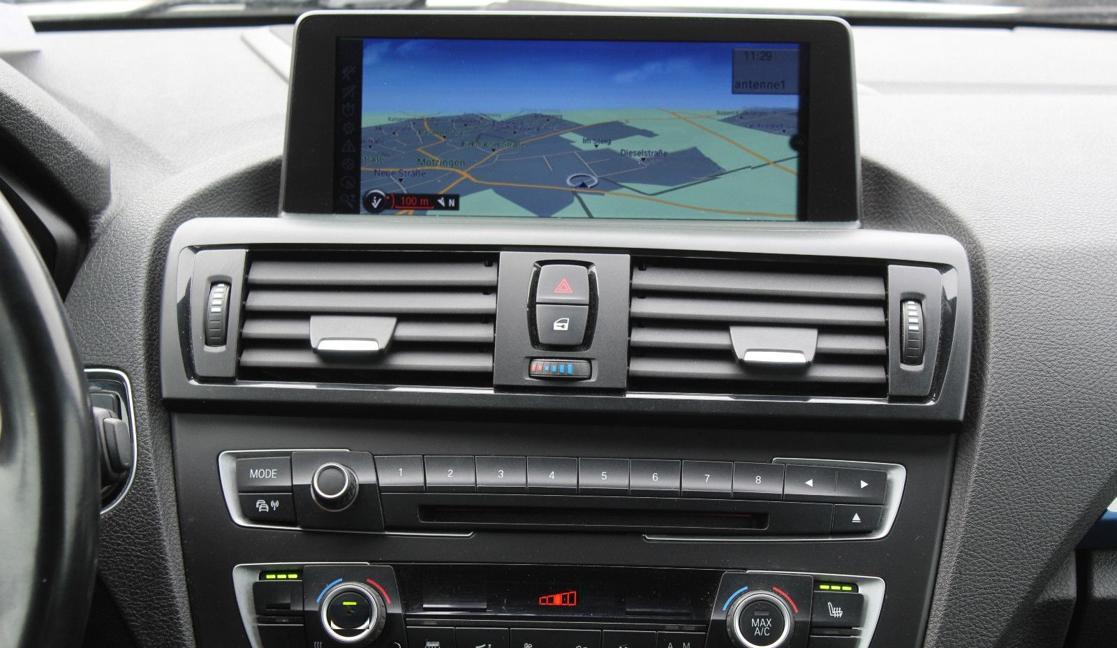 BMW M135 i xDrive*BI-XENON*NAVI*ALCANTARA*H&K*REMUS* foto 20