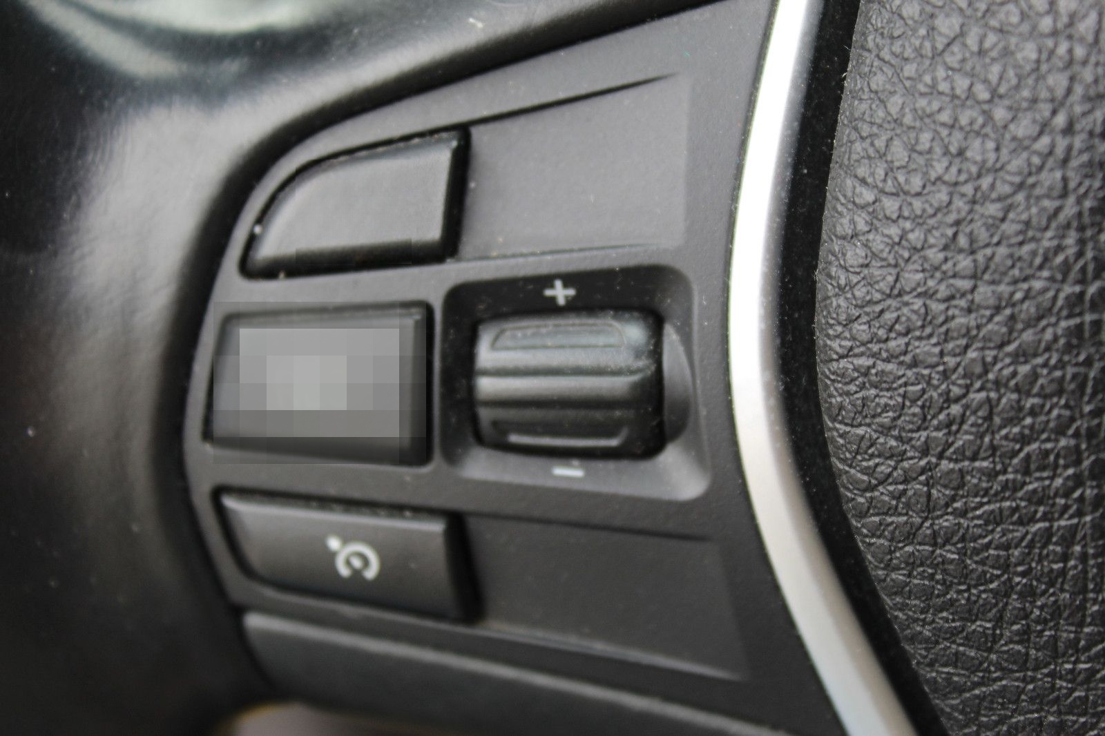 BMW M135 i xDrive*BI-XENON*NAVI*ALCANTARA*H&K*REMUS* foto 25