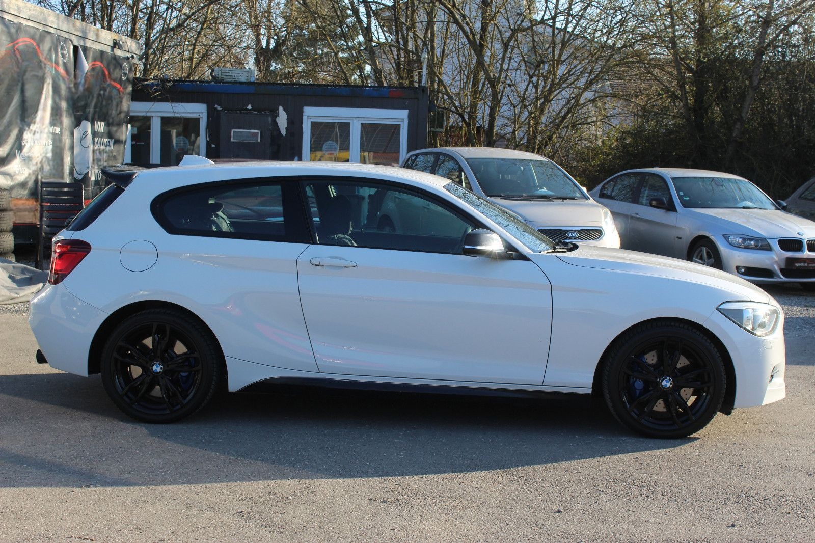 BMW M135 i xDrive*BI-XENON*NAVI*ALCANTARA*H&K*REMUS* foto 4