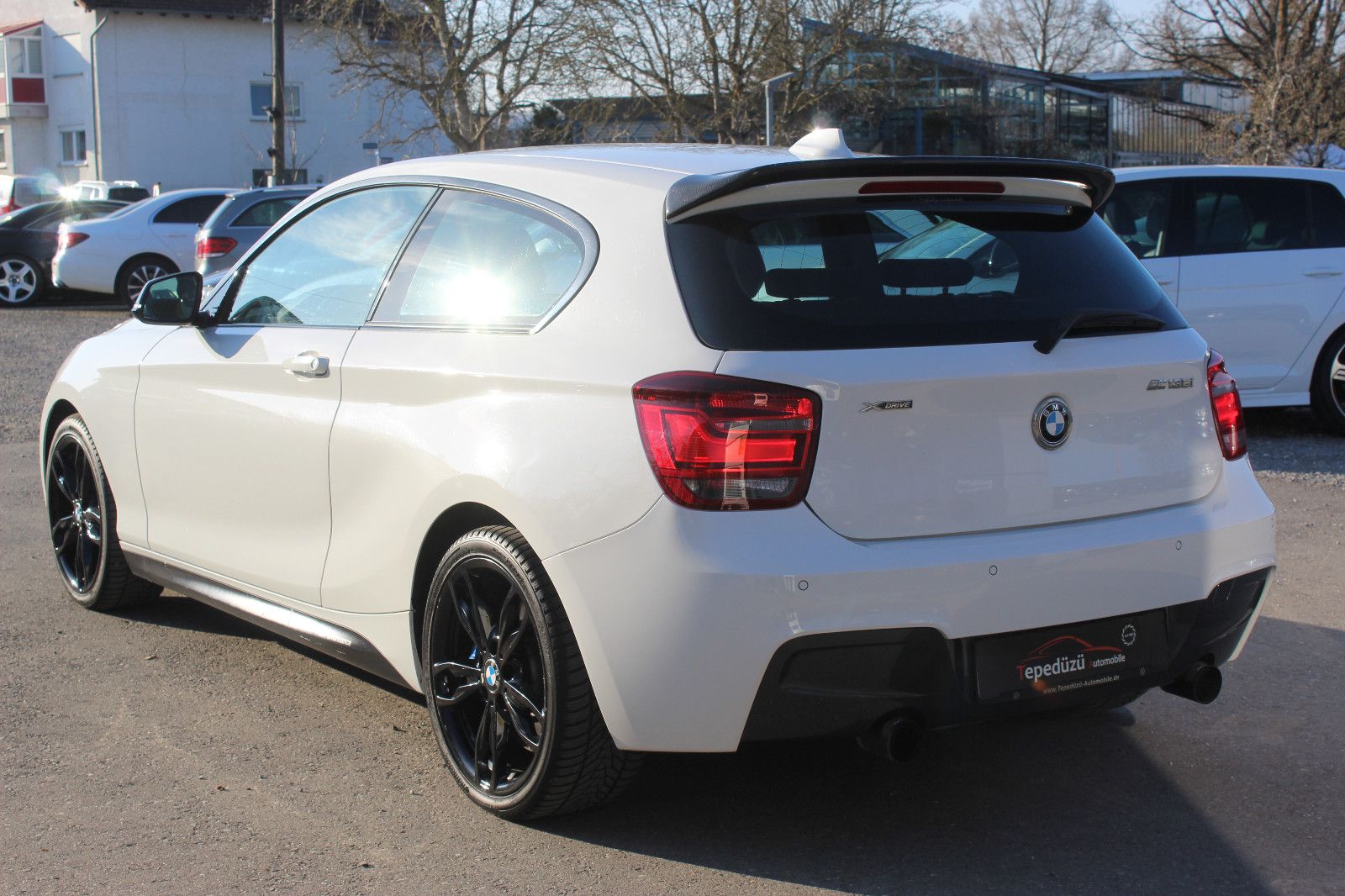 BMW M135 i xDrive*BI-XENON*NAVI*ALCANTARA*H&K*REMUS* foto 7