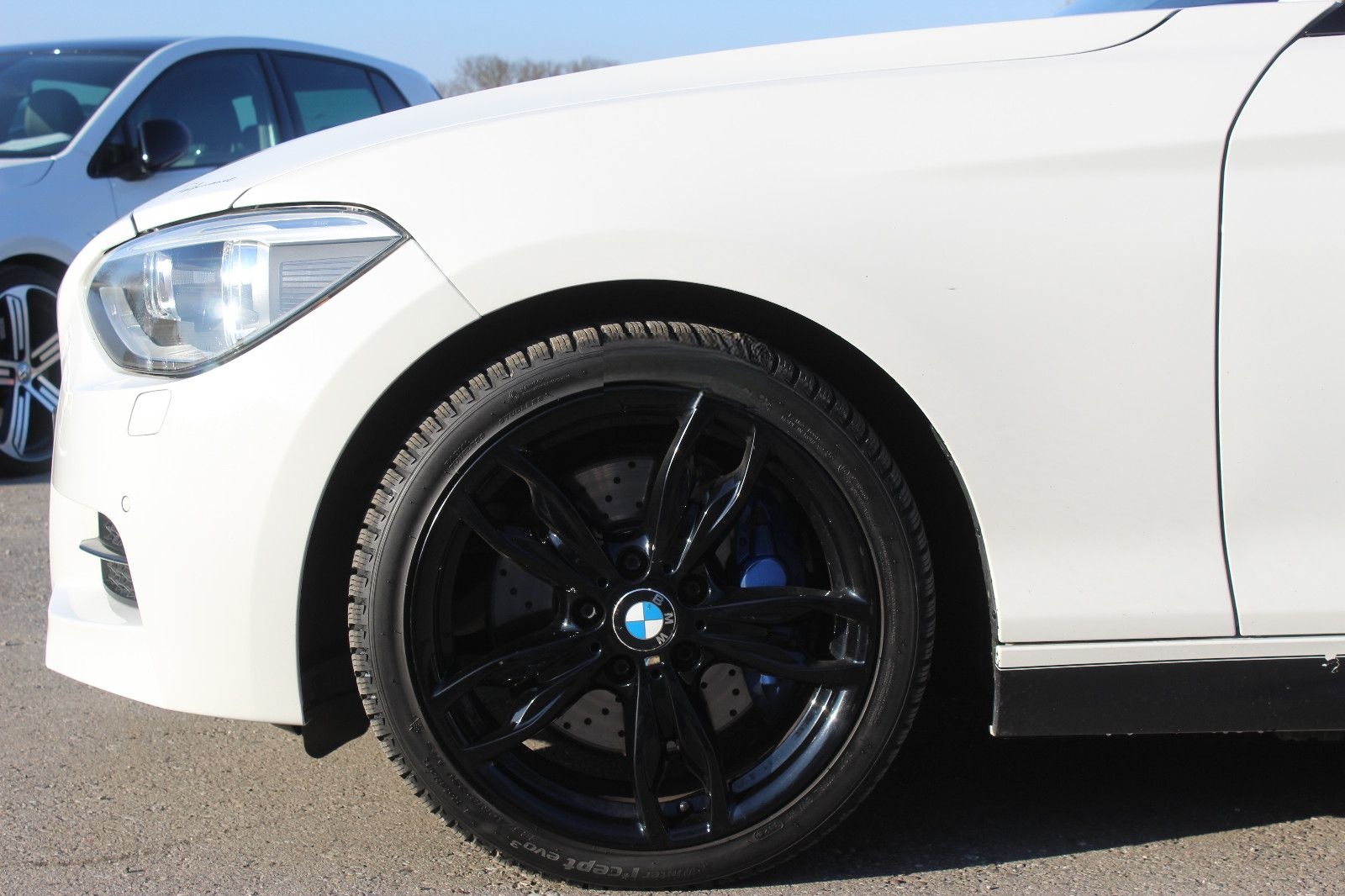 BMW M135 i xDrive*BI-XENON*NAVI*ALCANTARA*H&K*REMUS* foto 10