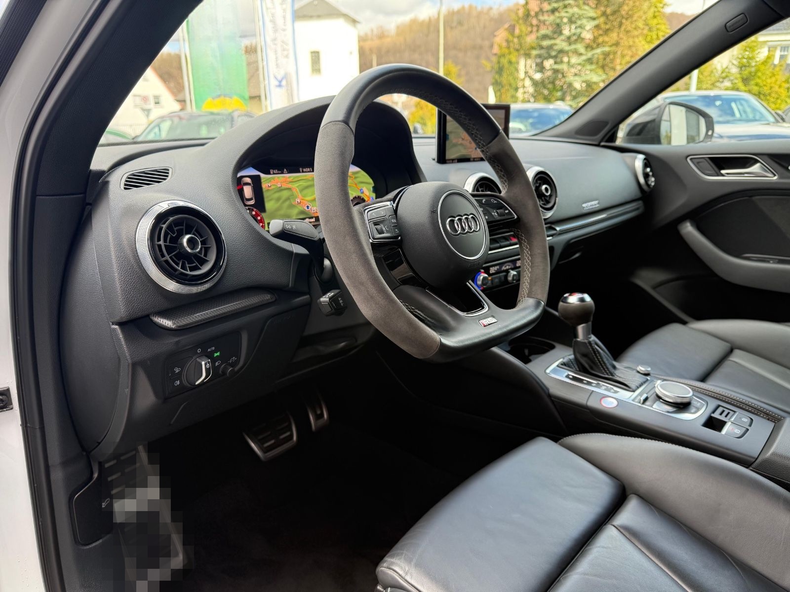 Audi RS3 Sportback 2.5 TFSI quattro foto 12