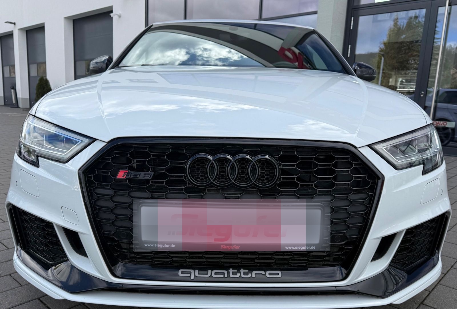 Audi RS3 Sportback 2.5 TFSI quattro foto 3