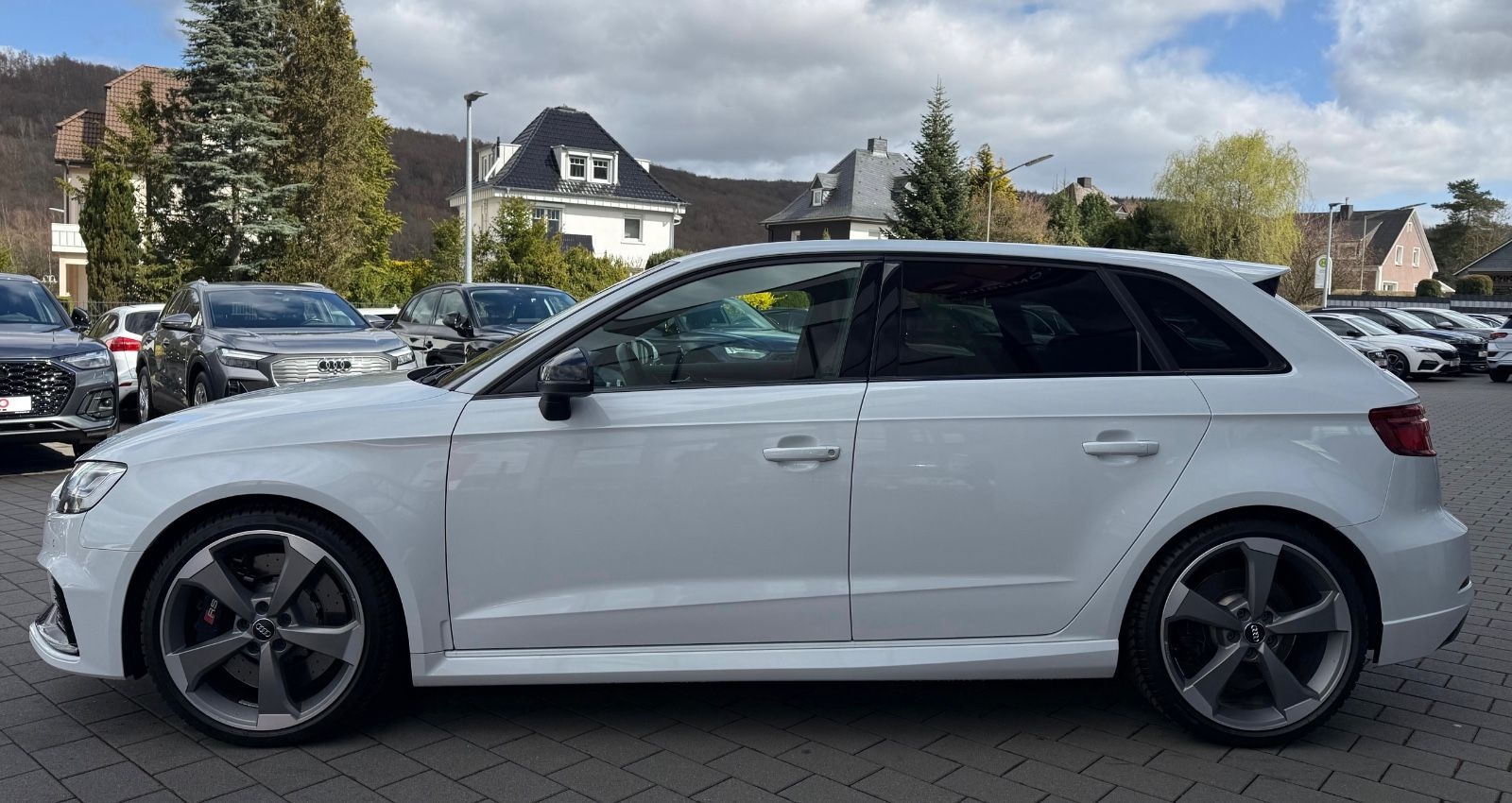 Audi RS3 Sportback 2.5 TFSI quattro foto 6