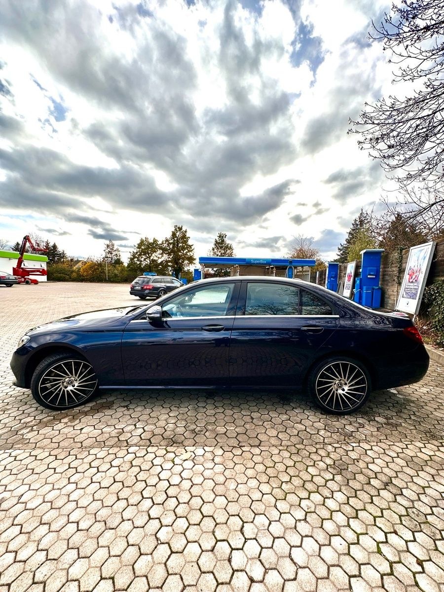 Mercedes-Benz E 220 d Autom. Standhzg foto 2