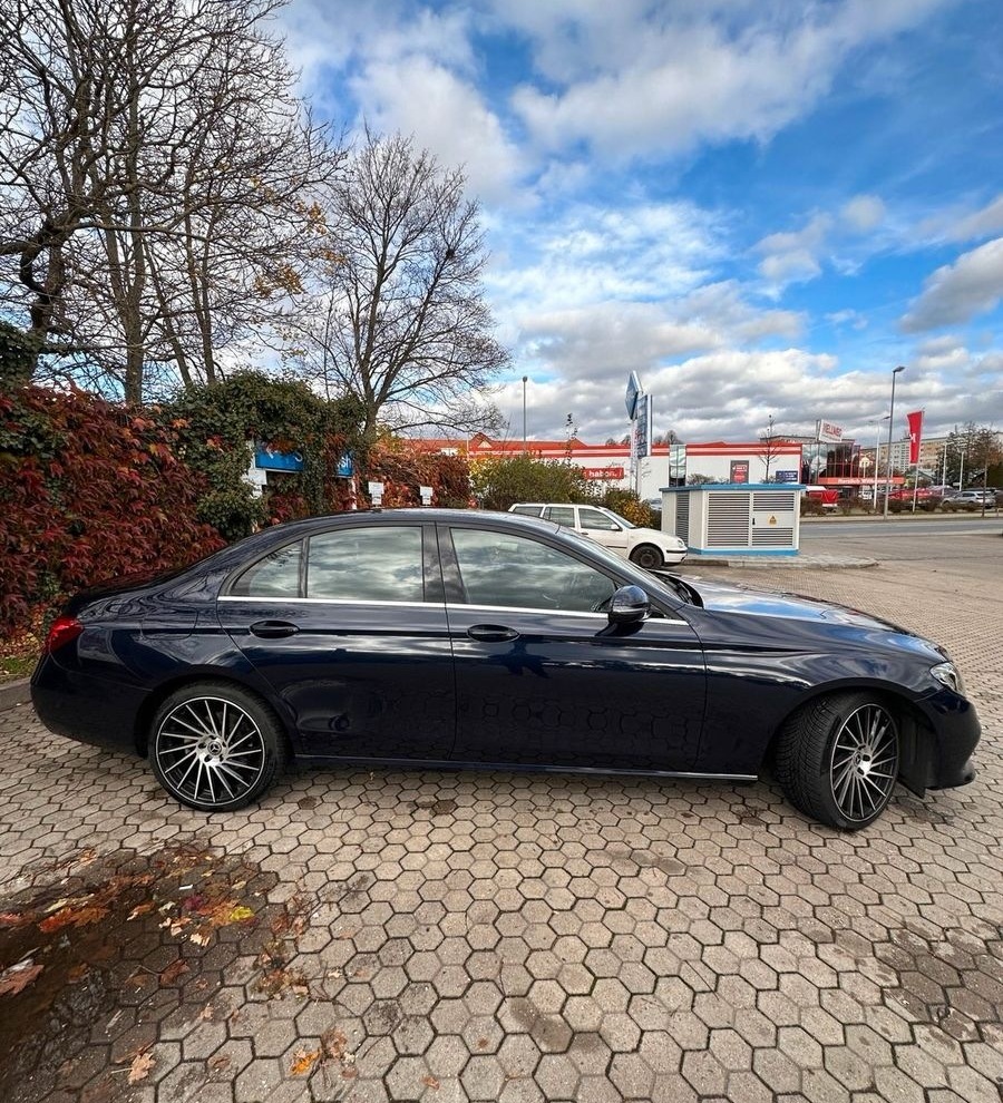 Mercedes-Benz E 220 d Autom. Standhzg foto 4