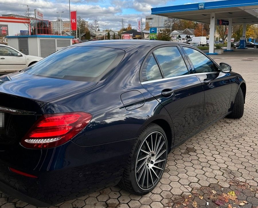 Mercedes-Benz E 220 d Autom. Standhzg foto 5