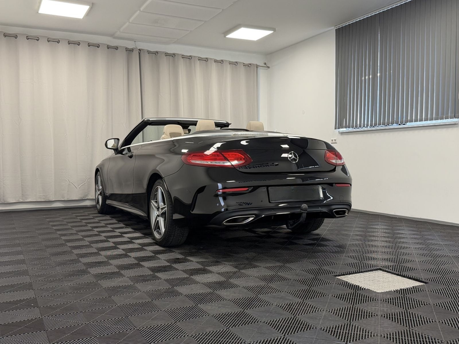 Mercedes-Benz C 180 Cabrio AMG Line Airscarf ILS-LED Distr.+ foto 37
