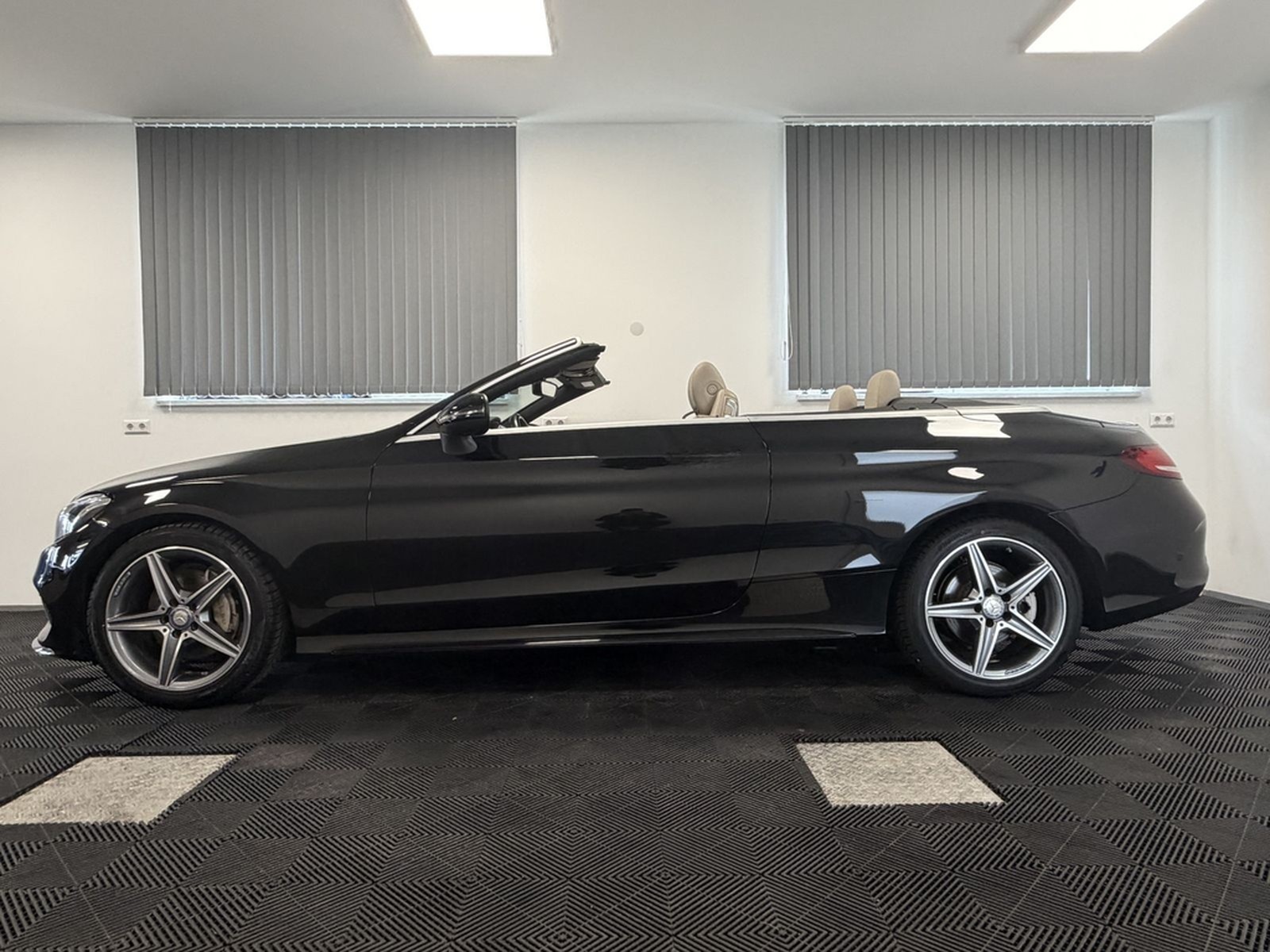 Mercedes-Benz C 180 Cabrio AMG Line Airscarf ILS-LED Distr.+ foto 6