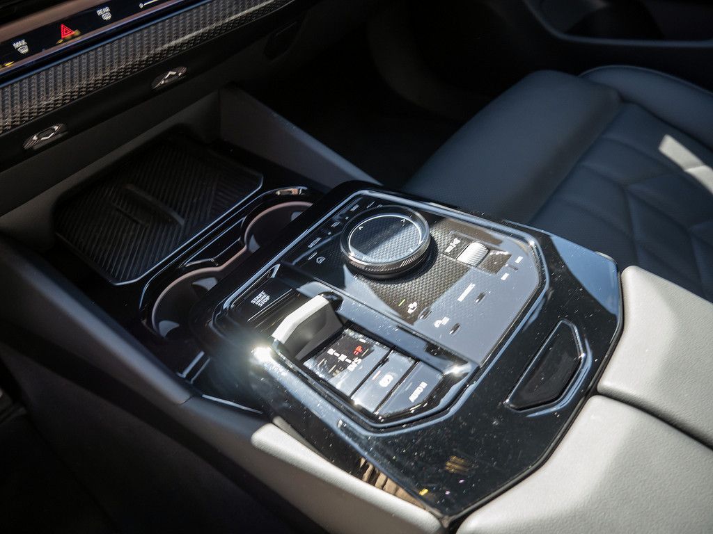 BMW 520d xDrive M-Sport PANO+AHK+20 ZOLL+HK foto 15