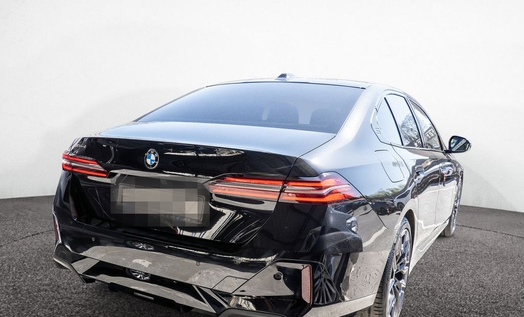 BMW 520d xDrive M-Sport PANO+AHK+20 ZOLL+HK foto 3