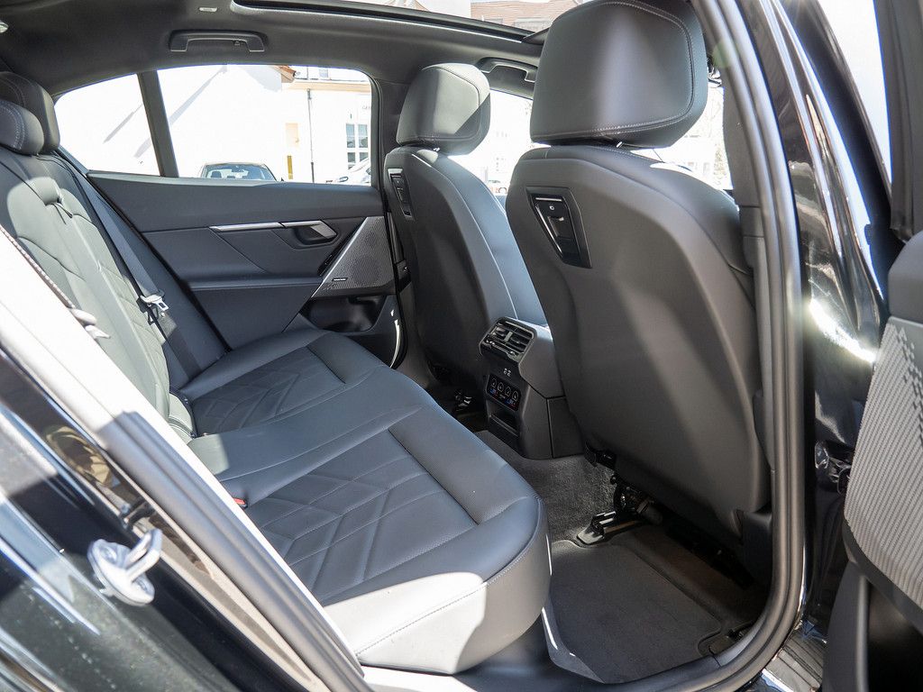 BMW 520d xDrive M-Sport PANO+AHK+20 ZOLL+HK foto 8