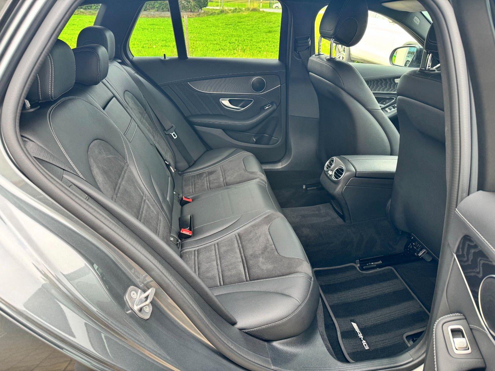 Mercedes-Benz C 63 AMG*NIGHT-P*DISTR+*LED*AHK*KAMERA*HUD*VIRTC foto 14