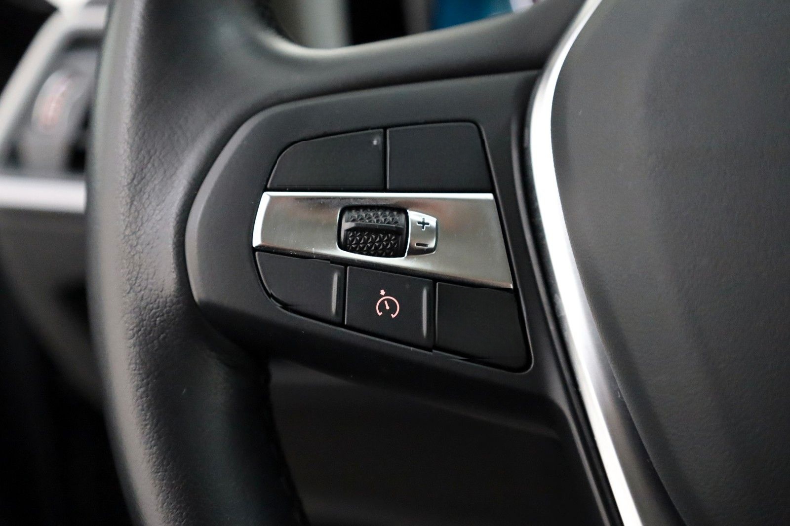 BMW 320 e Advantage,Lim. Leder,Navi,LED,SH,Kamera foto 20