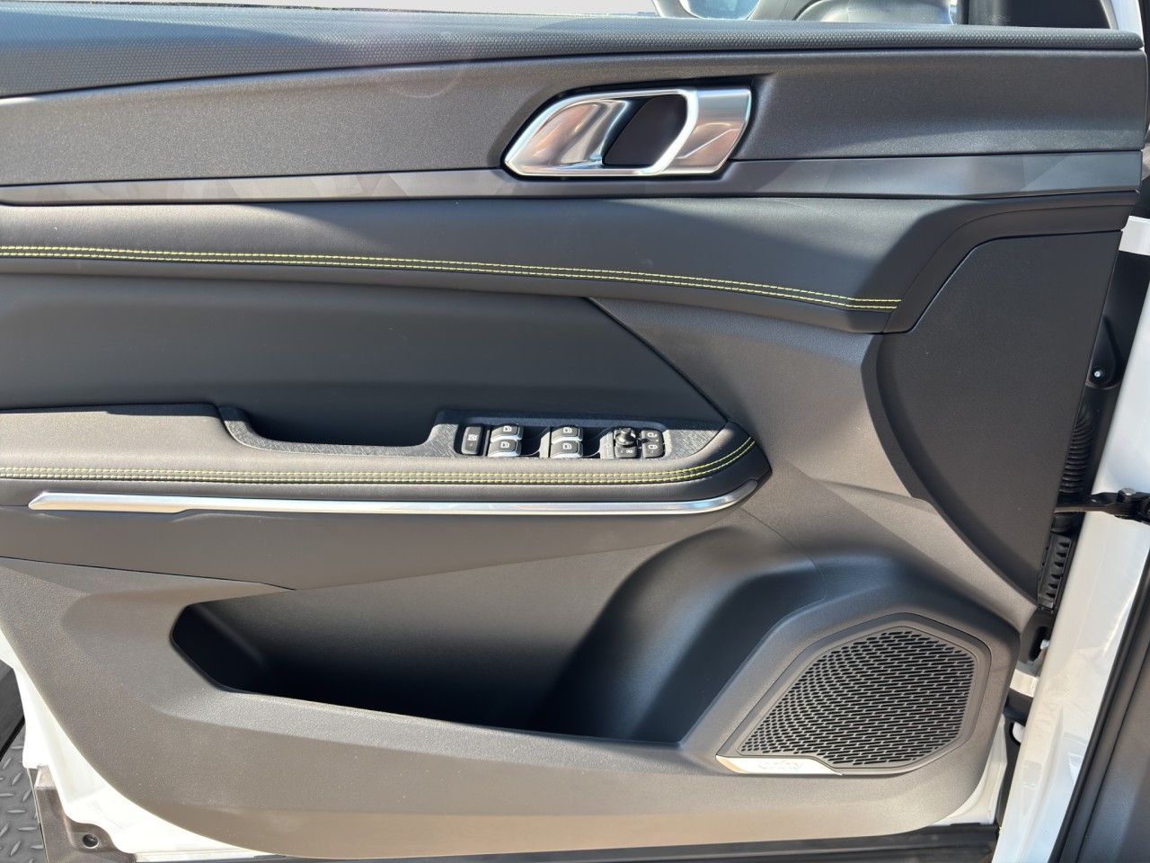 Lynk&Co 01 More Plug-In-Hybrid / PANO / 360 Grad Klima foto 12