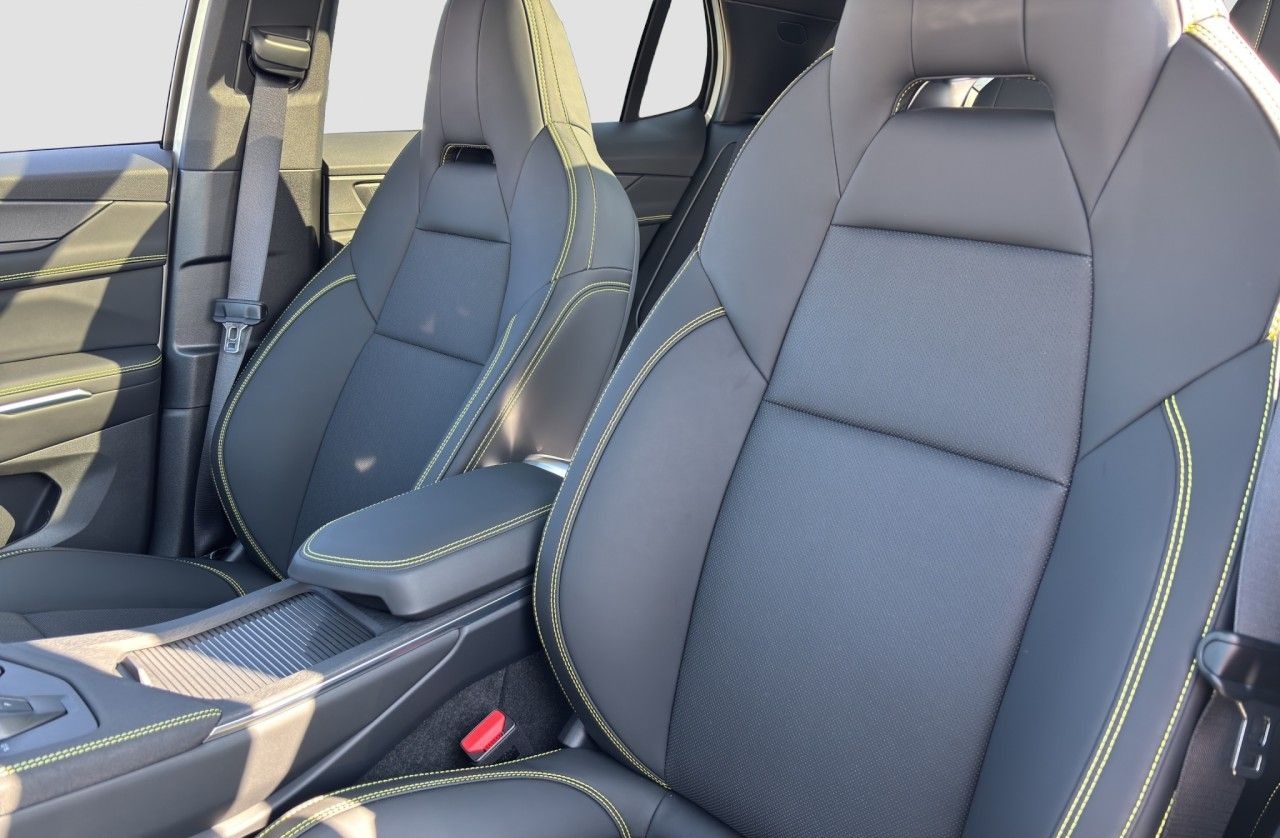 Lynk&Co 01 More Plug-In-Hybrid / PANO / 360 Grad Klima foto 13