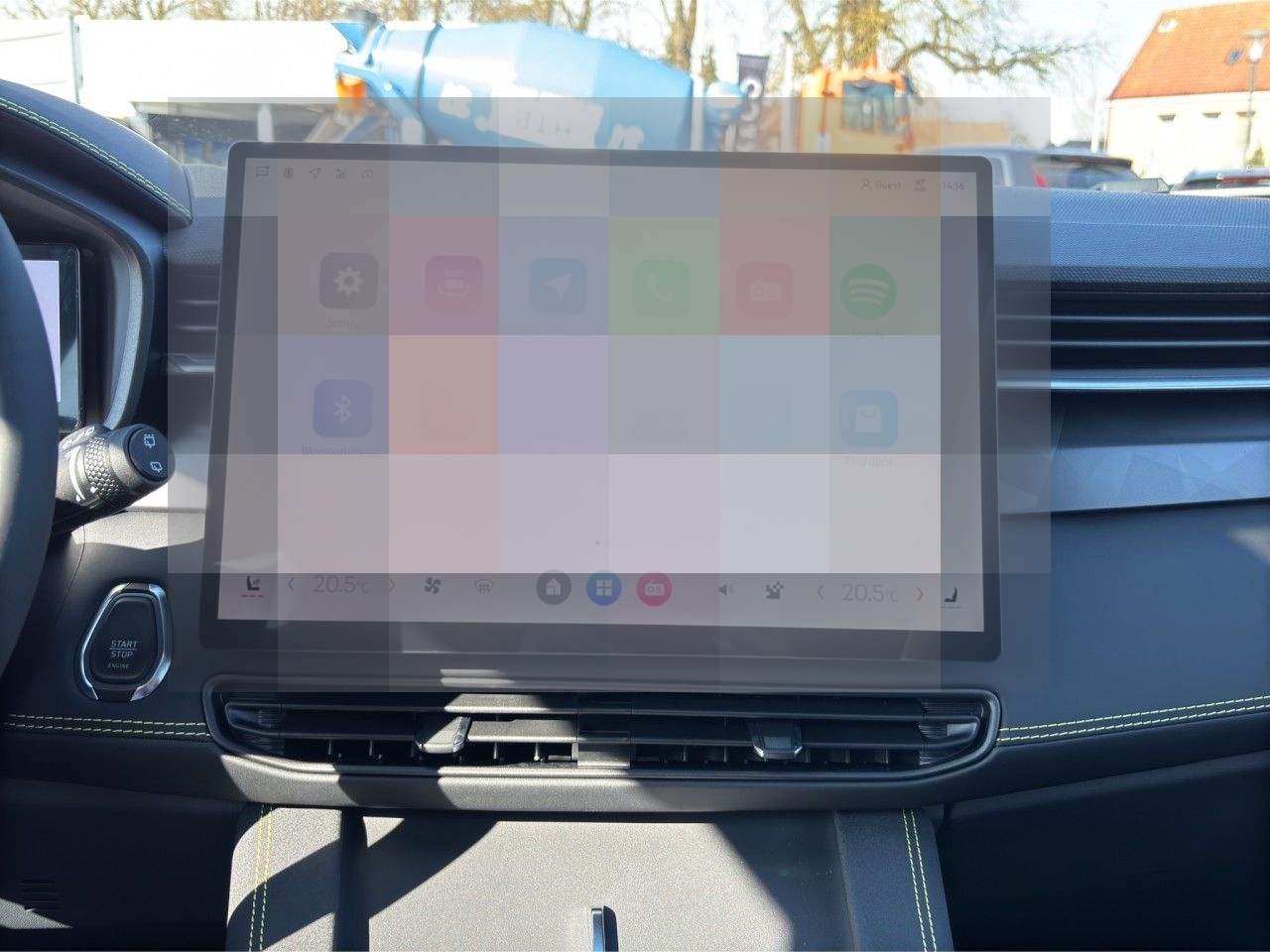 Lynk&Co 01 More Plug-In-Hybrid / PANO / 360 Grad Klima foto 23