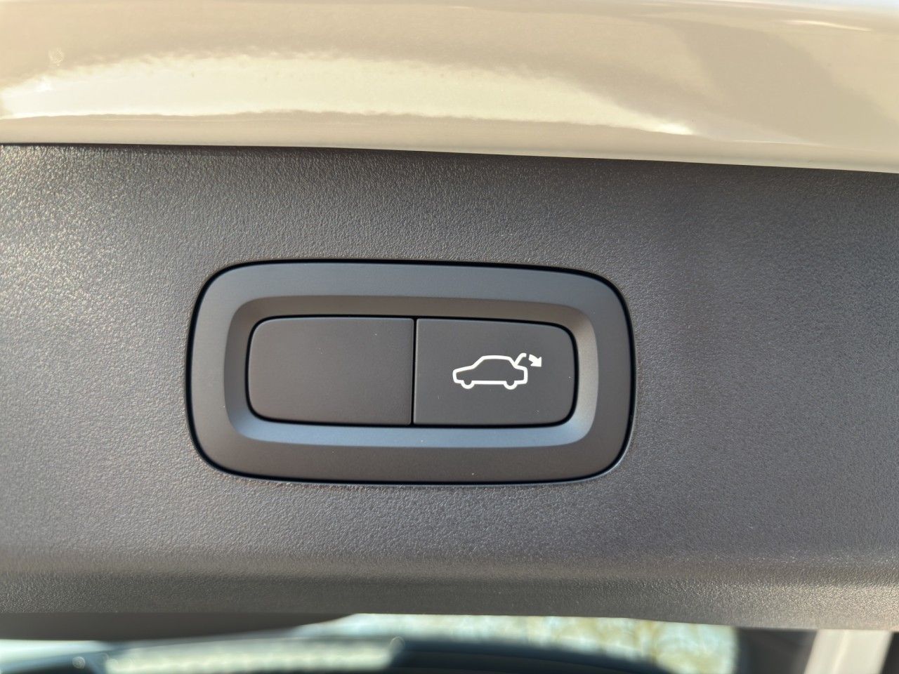 Lynk&Co 01 More Plug-In-Hybrid / PANO / 360 Grad Klima foto 25