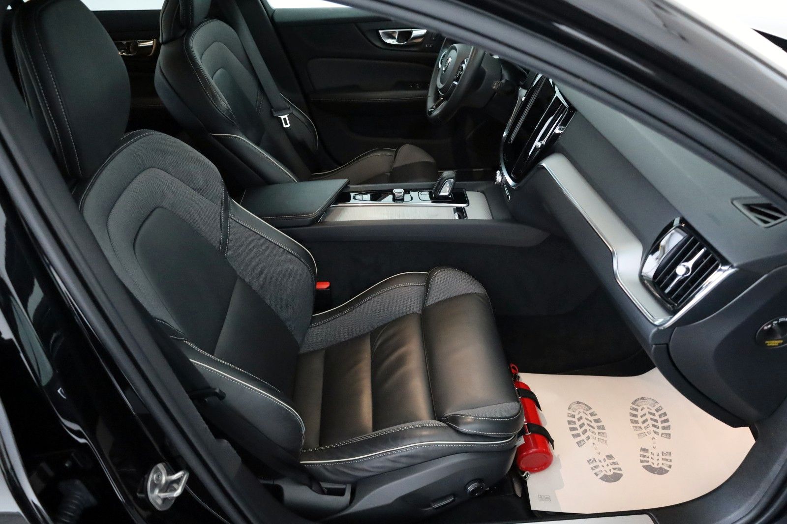 Volvo V60 R Design,Leder,Sportsitz,Navi,LED,Memory,AHK foto 5