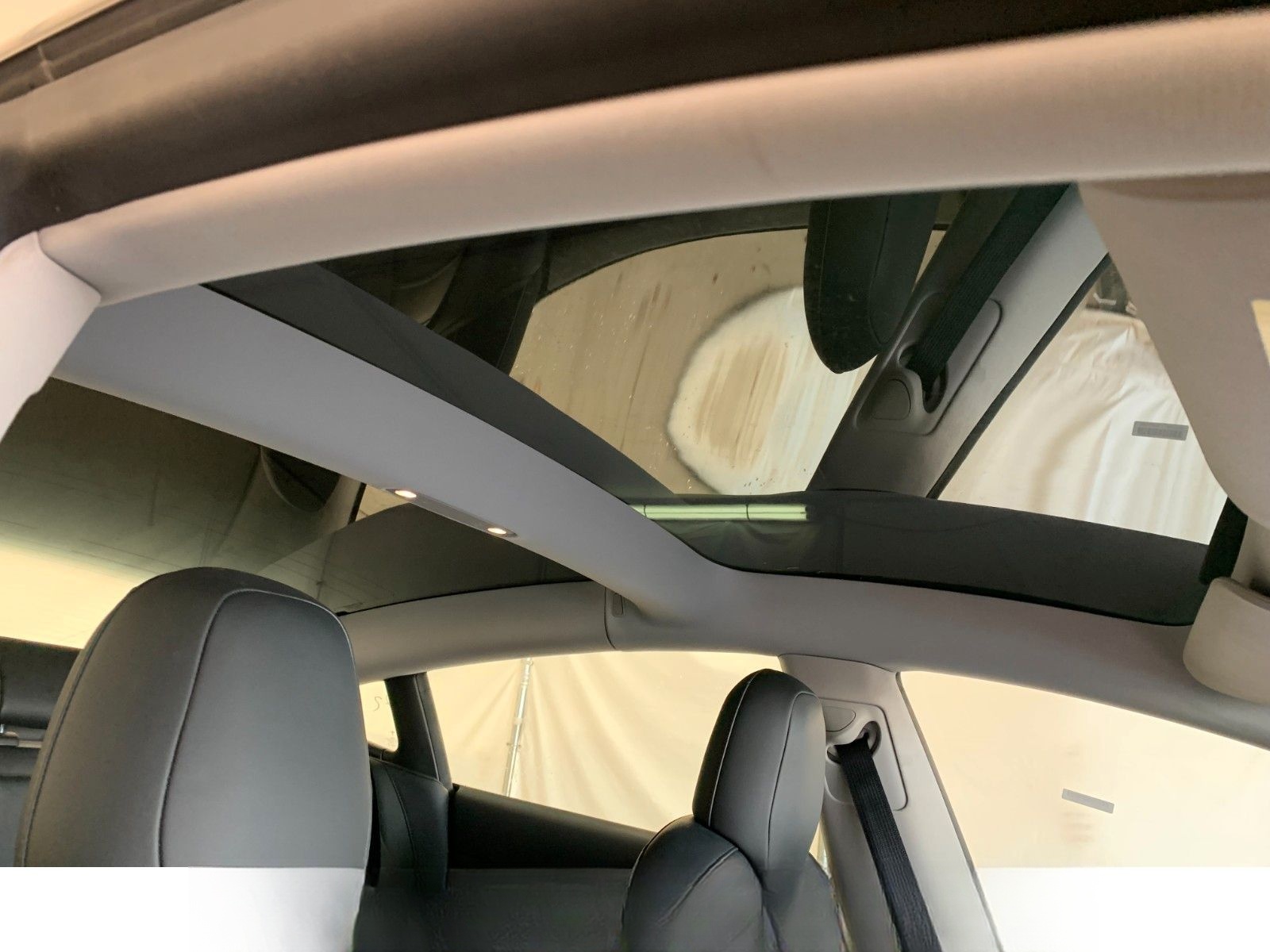 Tesla Model 3 SR Plus Autopilot3 Wärmepumpe Unfallfrei foto 4