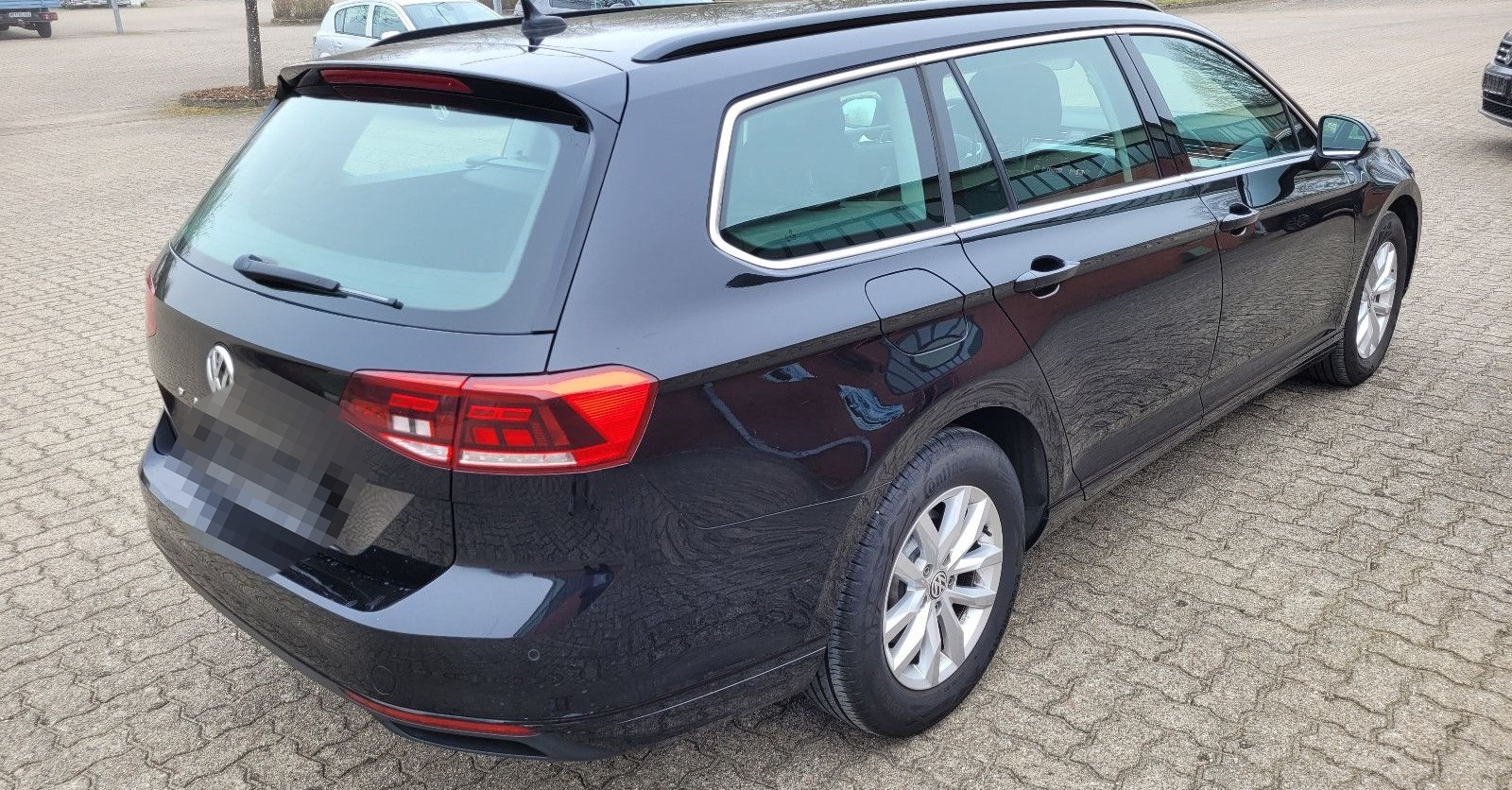 Volkswagen Passat Var.2.0 TDI Business LED+SH+RFK+ACC foto 3