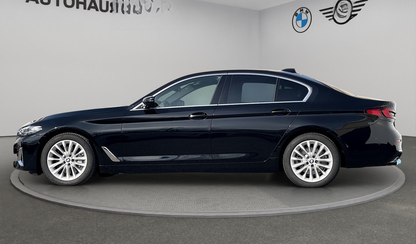 BMW 530i xDrive Limousine LUXURY LINE Leder Rückfahr foto 4