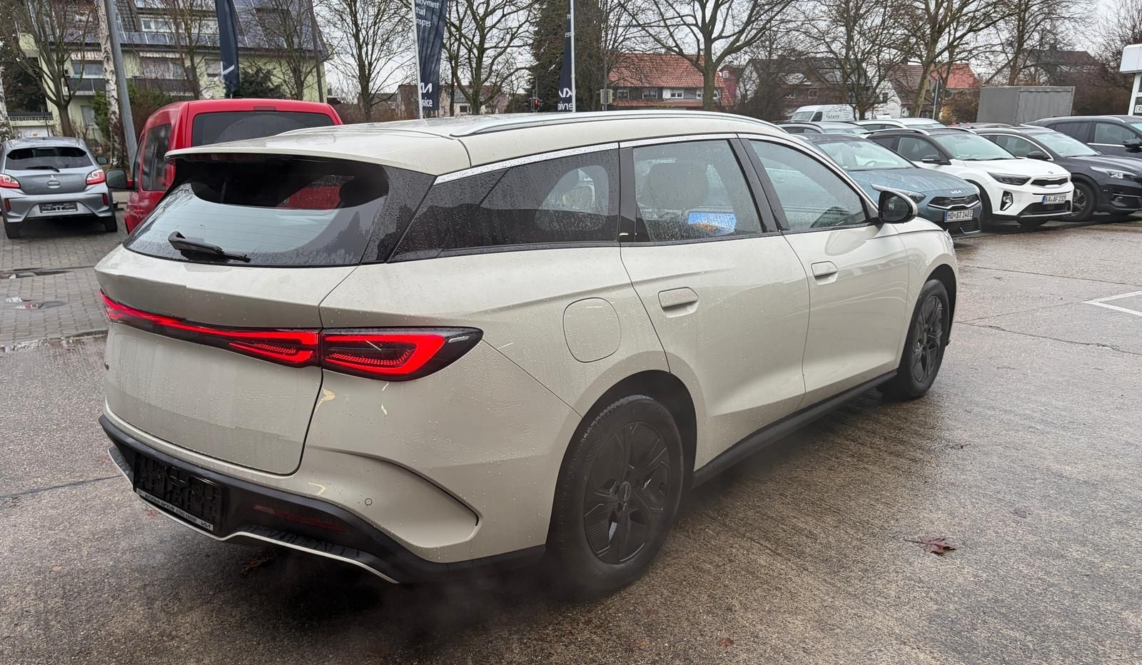 BYD SEAL 6 TOURING 1.5 DM-I BOOST 10KWH ELEKT-HECKKL foto 5