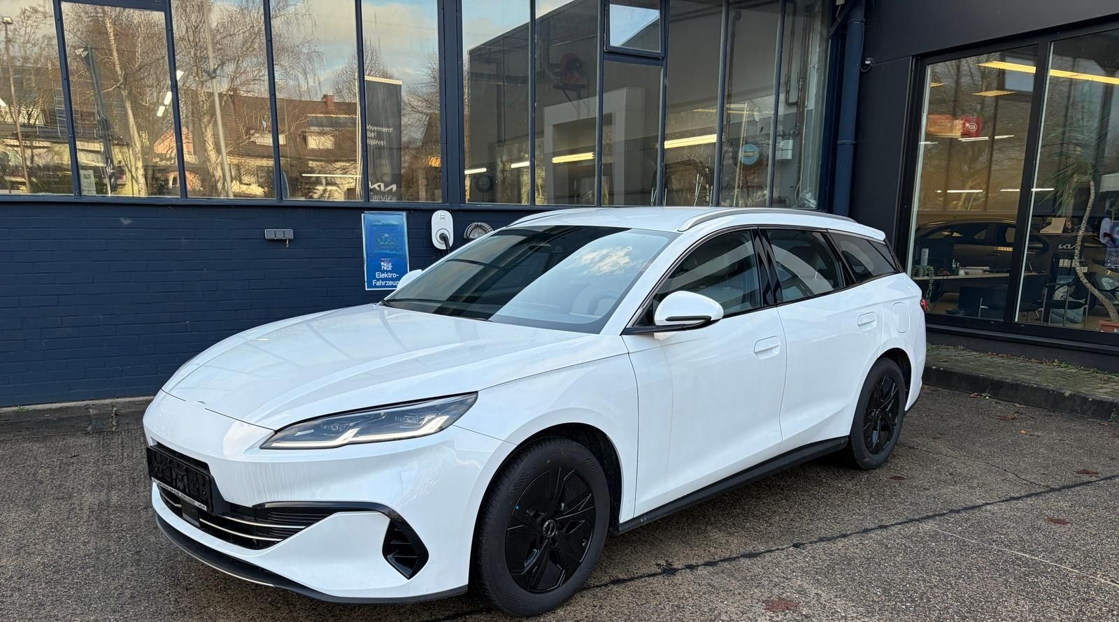 BYD SEAL 6 TOURING 1.5 DM-I BOOST 10KWH ELEKT-HECKKL foto 3