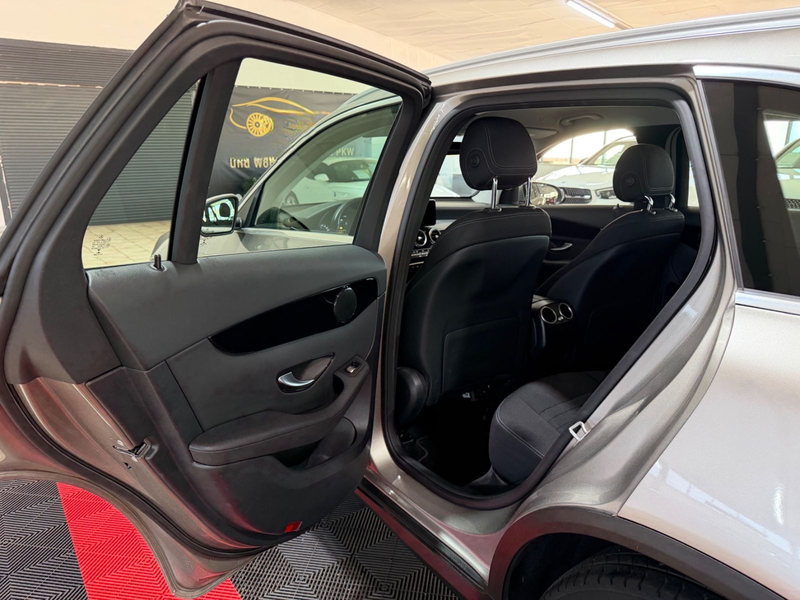 Mercedes-Benz GLC 220 d 4Matic*LED*KAMERA*APPLE CAR PLAY* foto 11