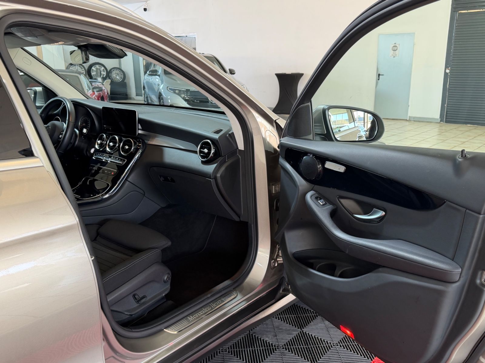 Mercedes-Benz GLC 220 d 4Matic*LED*KAMERA*APPLE CAR PLAY* foto 22