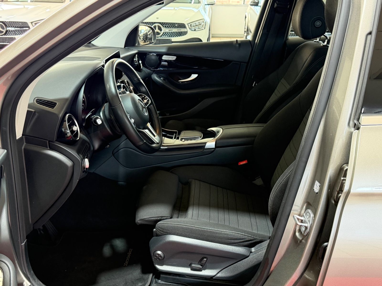 Mercedes-Benz GLC 220 d 4Matic*LED*KAMERA*APPLE CAR PLAY* foto 8