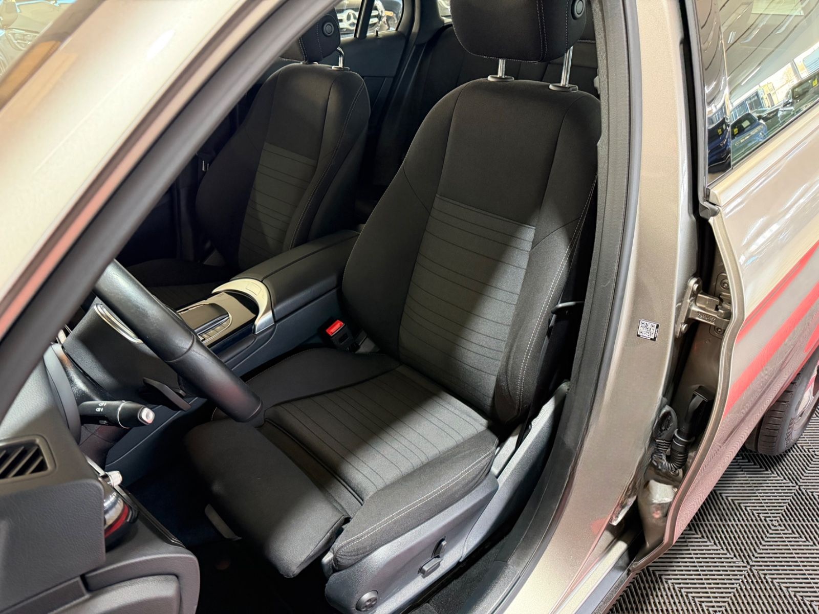 Mercedes-Benz GLC 220 d 4Matic*LED*KAMERA*APPLE CAR PLAY* foto 10