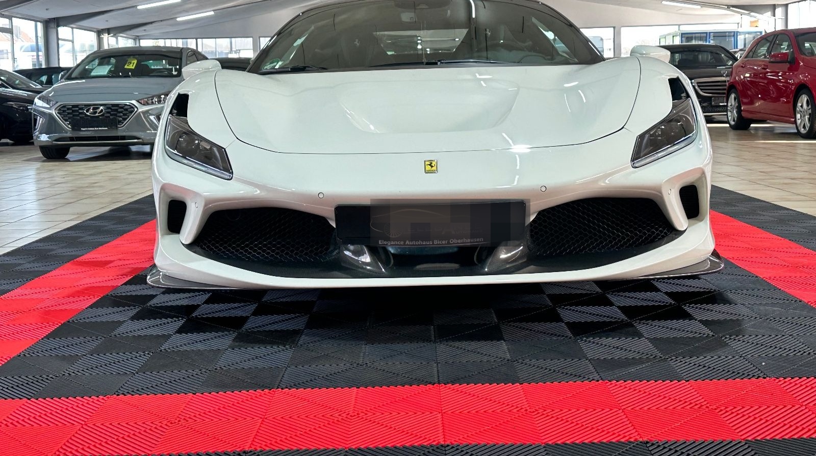 Ferrari F8 Carbon Paket/JBL/Lift foto 3
