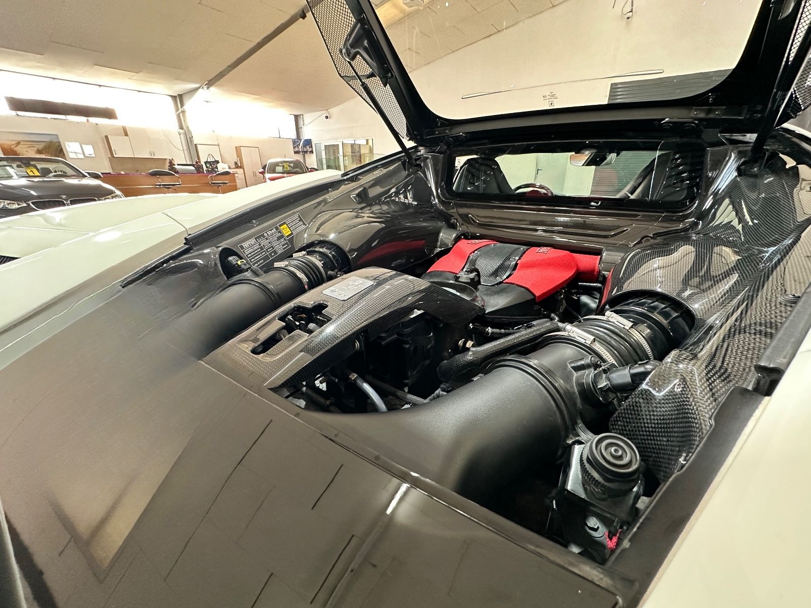 Ferrari F8 Carbon Paket/JBL/Lift foto 25