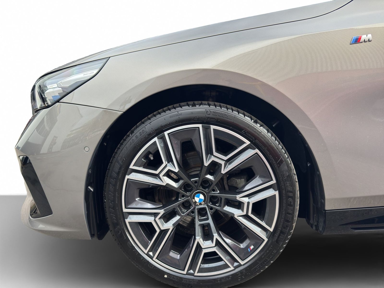 BMW 520d Lim M Sportpaket LED AHK SHZ Park/DrivAs+ foto 3