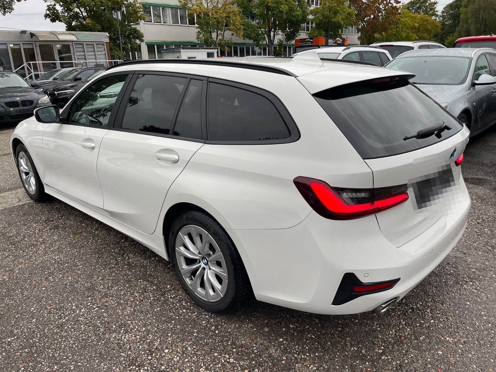 BMW 320d Touring.Automatik.LED.Navi foto 6