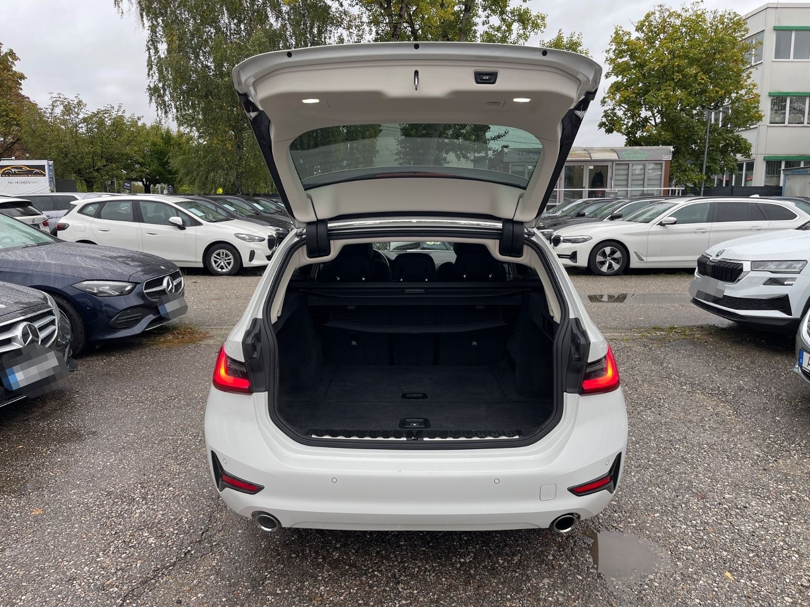 BMW 320d Touring.Automatik.LED.Navi foto 7
