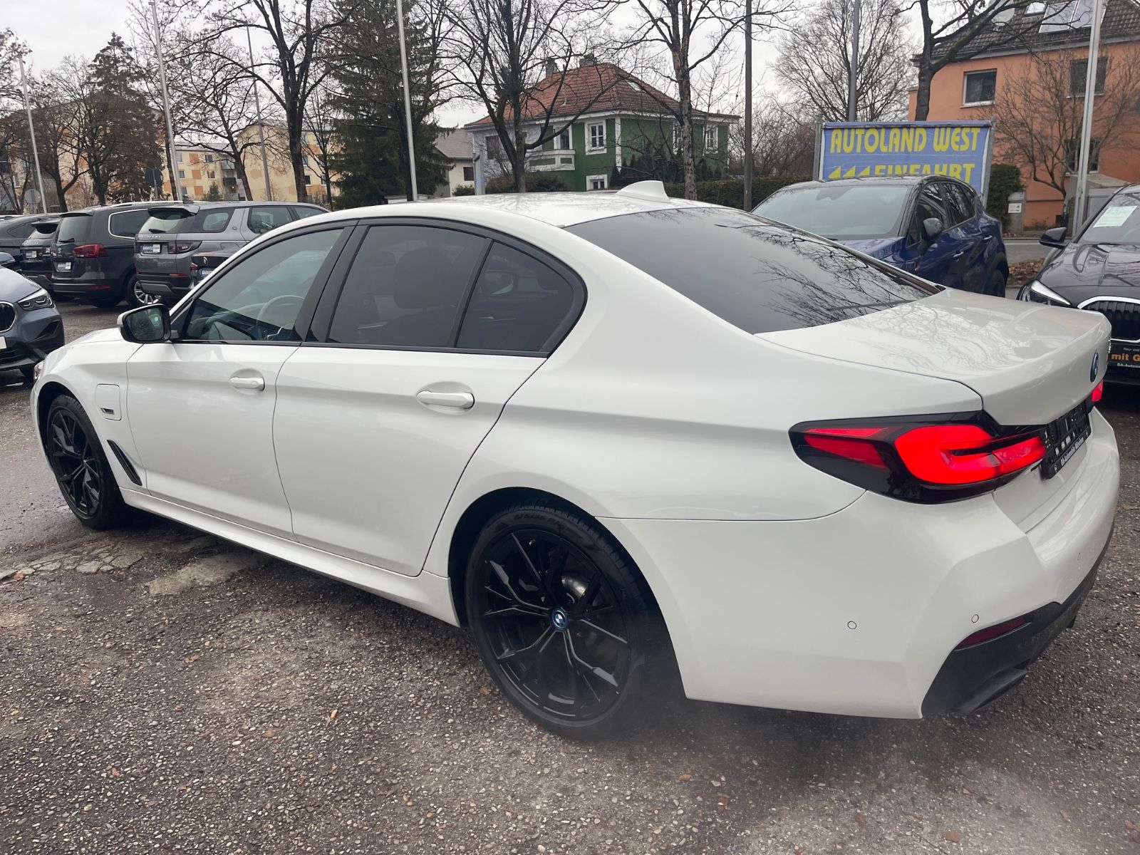 BMW 530e Automatik.M Sportpaket.Leder.LED foto 6